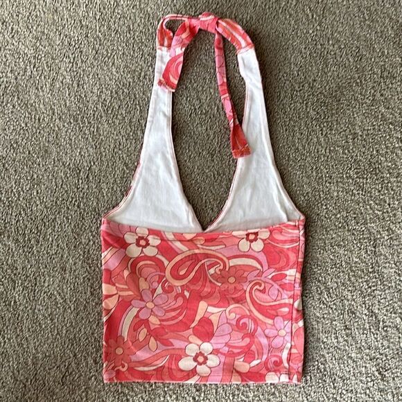 Hollister Must-Have Collection Floral Cropped Halter Top! - Picture 2 of 8